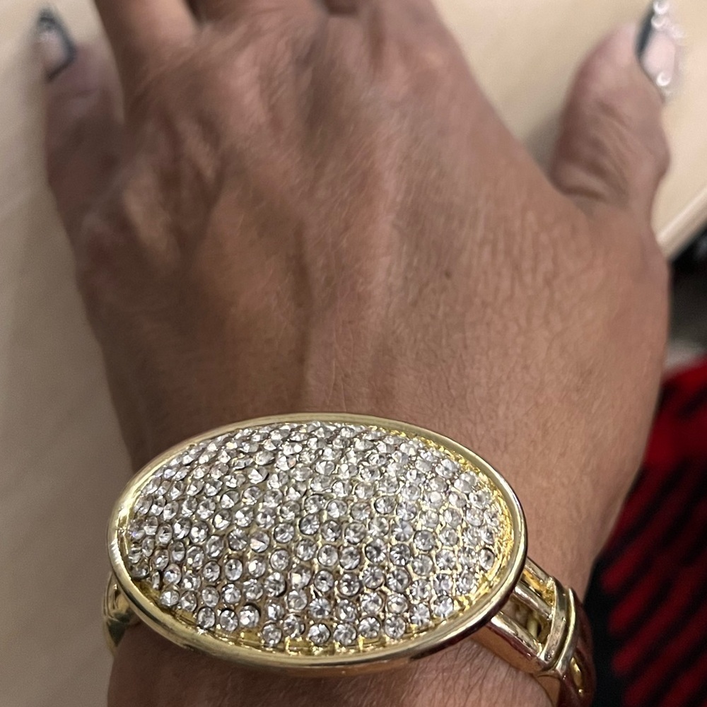 Elegant Gold and Silver Women's Bracelet